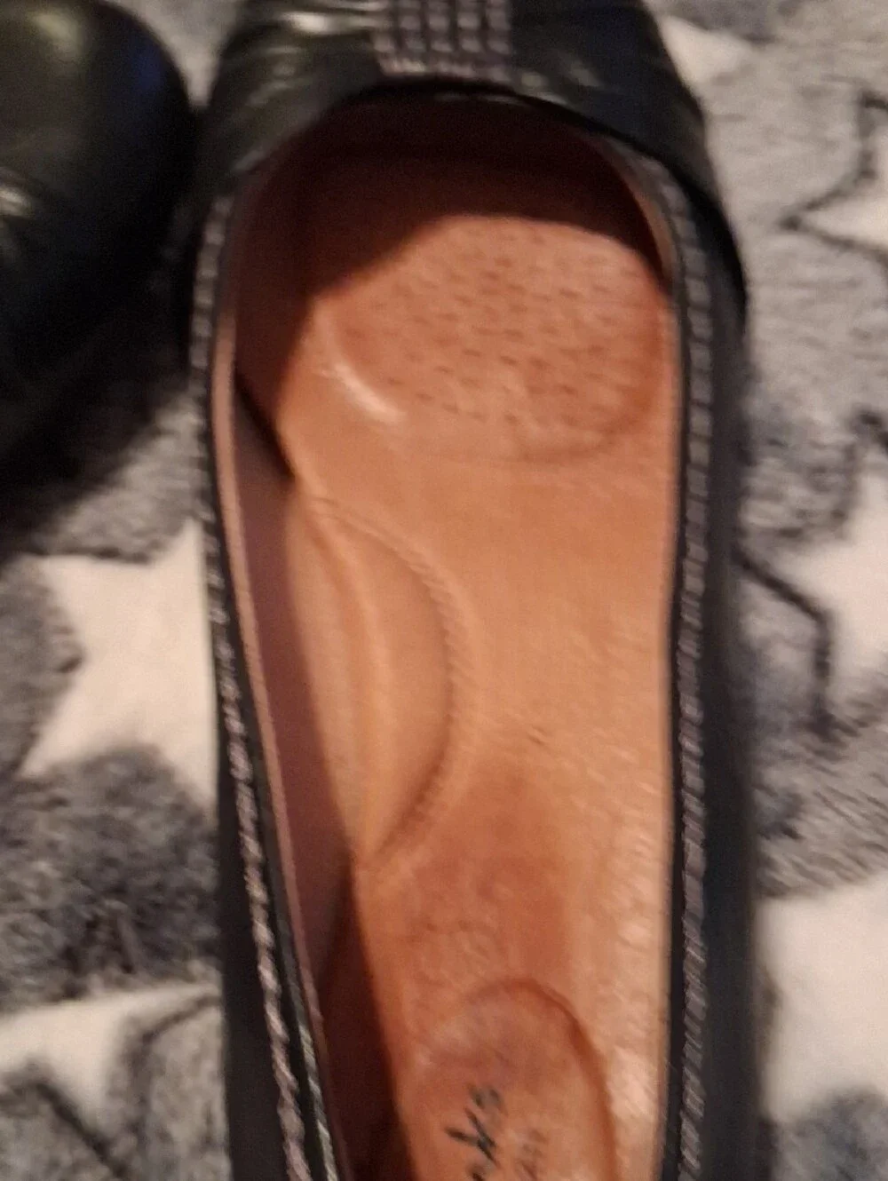 Clarks Black Leather Pleated Flats Pre Owned Size 11 M